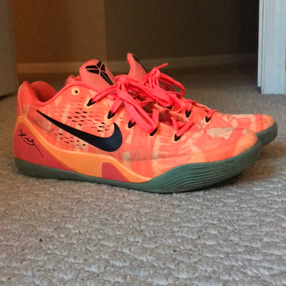 Kobe 9 mango